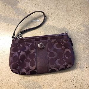Coach wristlet wallet